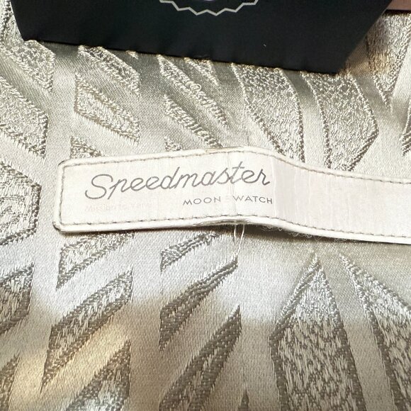 Authentic OMEGA X SWATCH Bioceramic MoonSwatch Mission to Venus SO33P100 - Picture 5 of 12